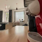 Oaza Resetu Parking Przy Drzwiach Faktura * Lodz
