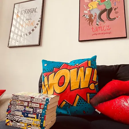 Oaza Resetu Chill Escape Parking Gratis Przy Drzwiach Apartamentu Automat Z Grami Retro Rzutki Noble Aparts Apartament *