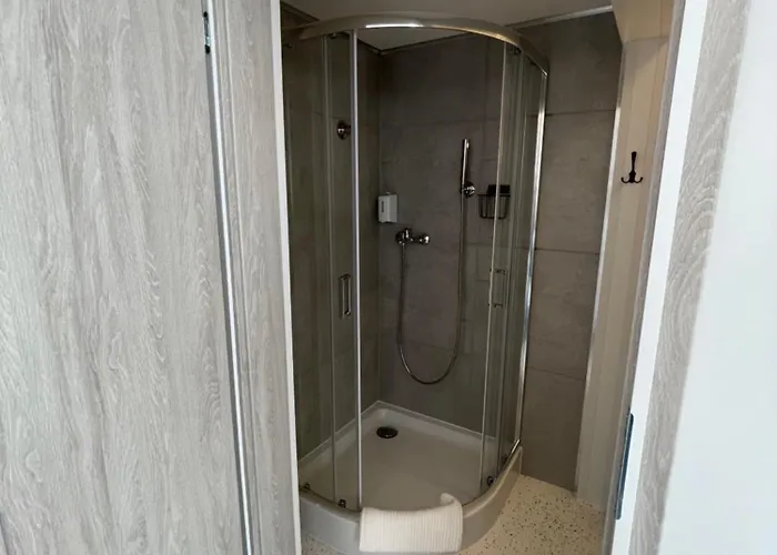 Oaza Resetu Parking Przy Drzwiach Game Zone *